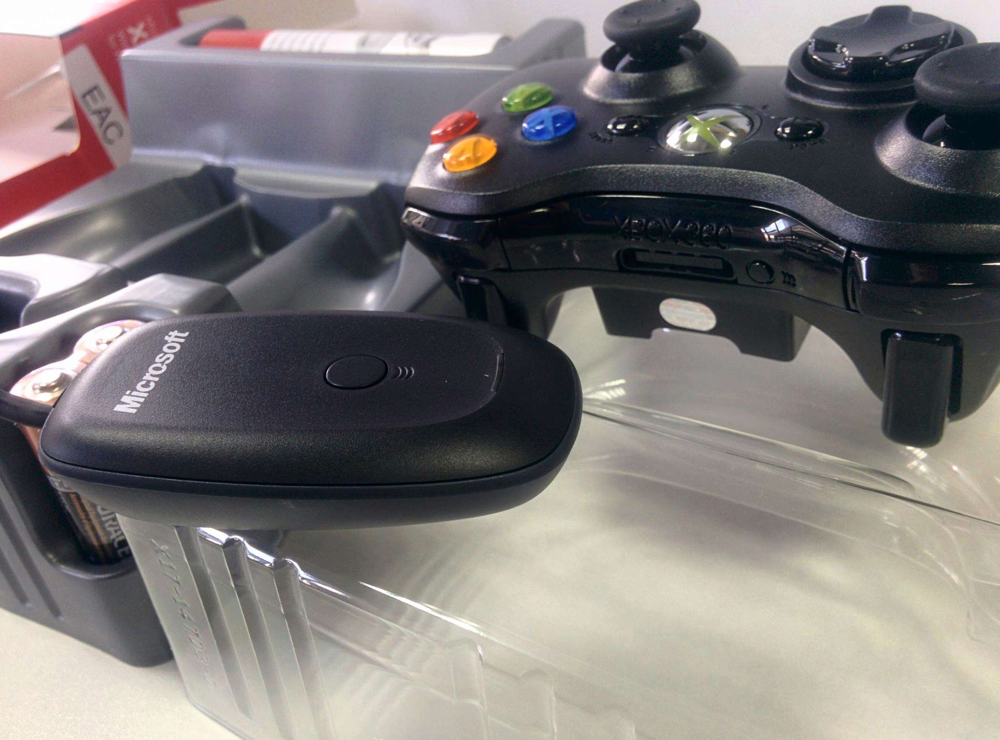 XBOX 360 WIRELESS CONTROLLER